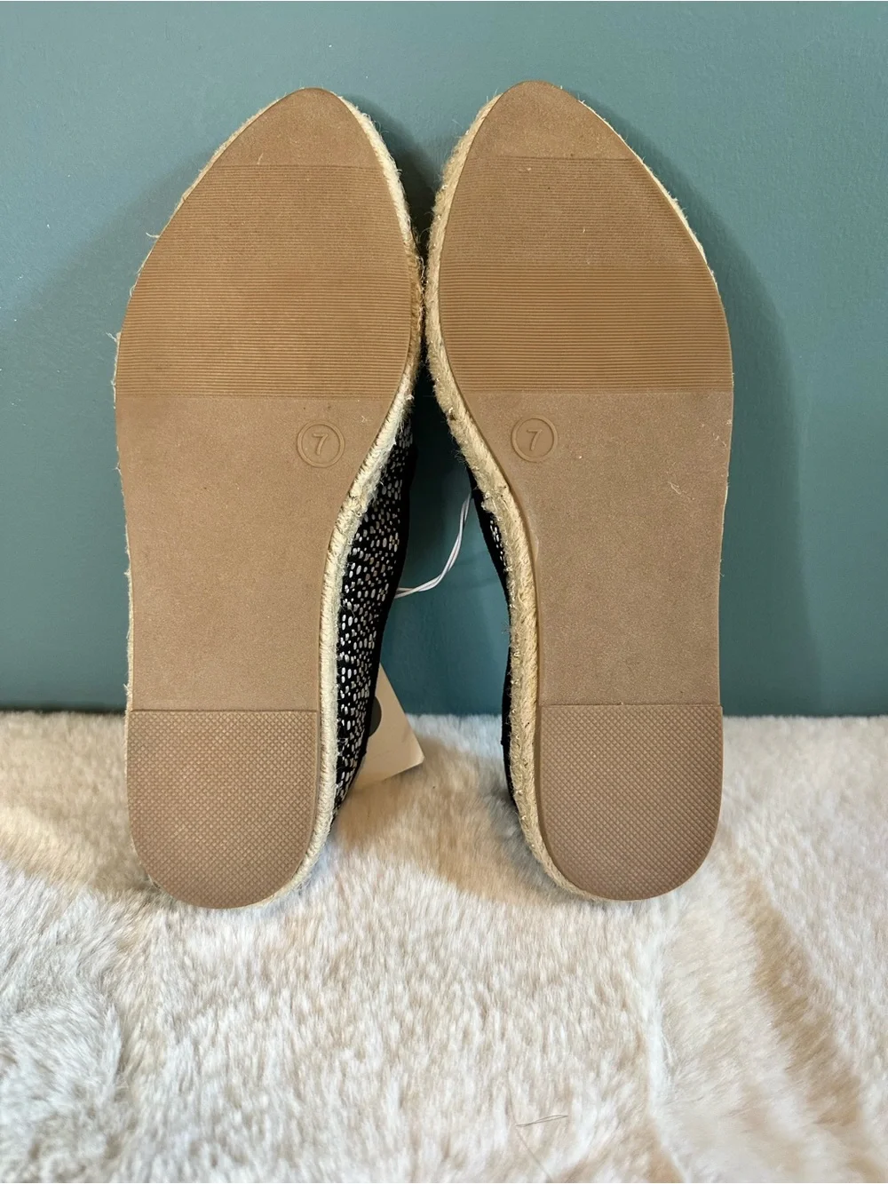Universal Thread Black & Ivory Patterned Espadrille Flats Size 7 NWT
